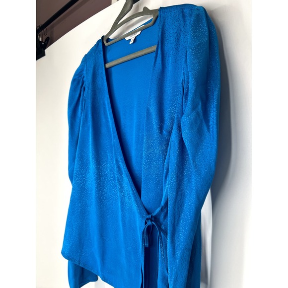 & other stories blue wrap blouse 4 - Picture 5 of 7
